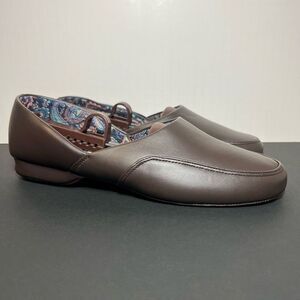 Mens DR. LEONARDS Brown Leather Slip On Comfort Flats / Size 10 Medium